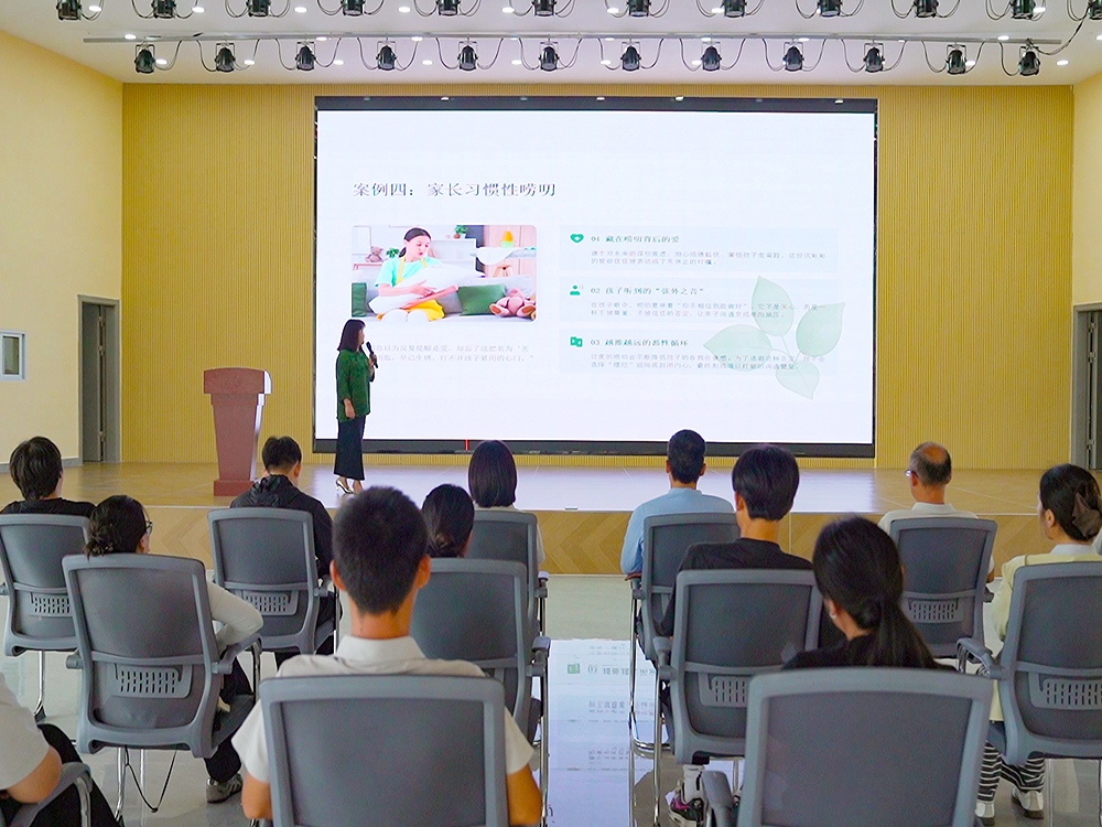 保定叛逆孩子全封闭管理学校怎么联系？本地寄宿素质培育机构挑选指南
